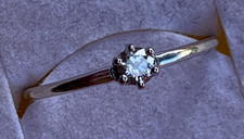 SUPERBE BAGUE EN OR BLANC 9