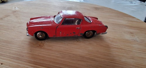 Dinky toys alfa romeo 1900 - dinky,