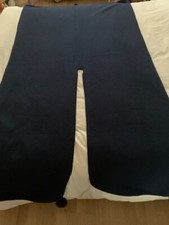 Châle en laine couleur bleu marine