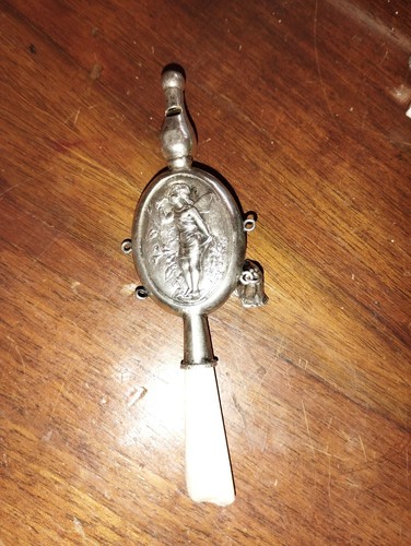 Ancien hochet sifflet - , en