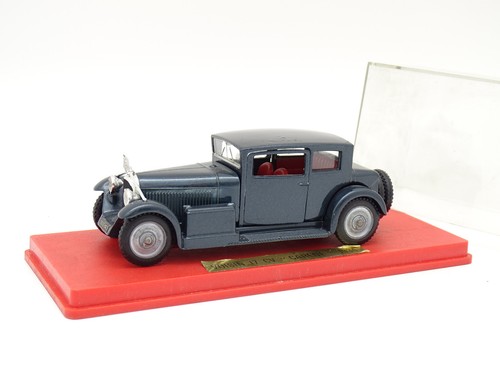 Solido voisin 17cv - 1/43,