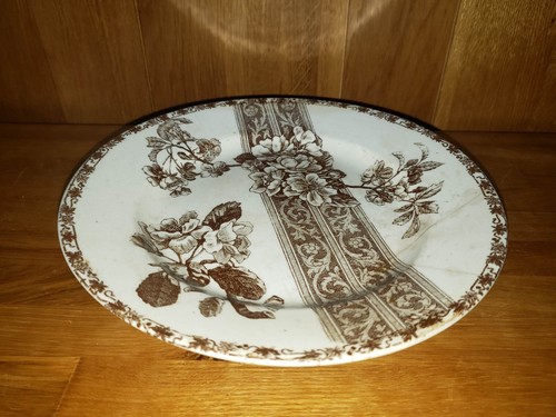 Ancien plat sur piedouche - , e