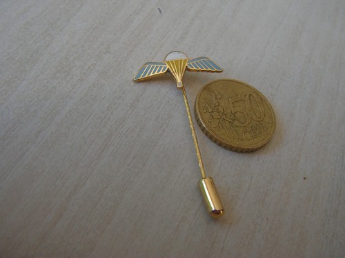 Insigne militaire - ,
