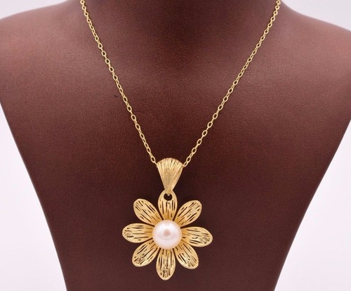 Collier perles fleurs en - perles,
