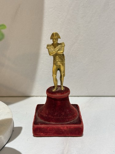 Napoleon bonaparte sculpture - napoleon,