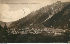 74 - Chamonix - Mont-Blanc - Vue Générale et le Brévent - CPA - Voir Scans Recto
