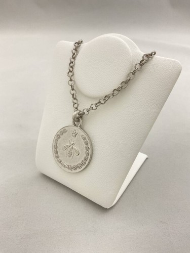 Authentique collier pendentif