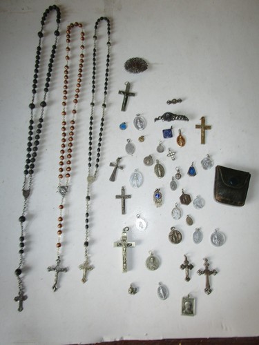 Lot objets religieux - d'objets,