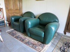 Vieux fauteuil club en cuir