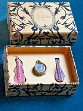 Salon de Thé LADUREE à PARIS, Série complète de 3 fèves MUSIQUE de 2008