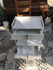 guéridon médical professionnel avec 2 tiroirs fermant à clé. Etat Très Bon