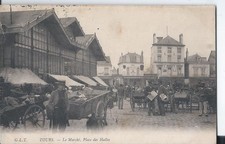 CPA - TOURS (37) Le Marché, Place des Halles - ANIMEE