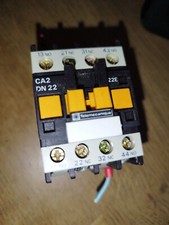 Contacteur auxiliaire CA2 DN 22 B7 50/60hz TELEMECANIQUE bobine 24V 10A ampères