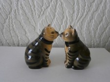 NOVELTY SALT & PEPPER CERAMIC