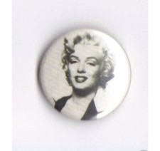 DIVERS   Marilyn Monroe " Badge "