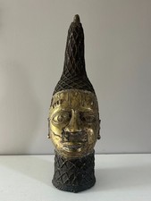 Tête africaine ancienne en