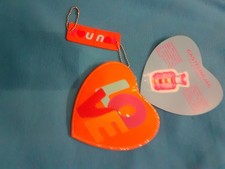 Vintage Porte-monnaie  Coeur Contenant Une Miniature De Parfum Castelbajac