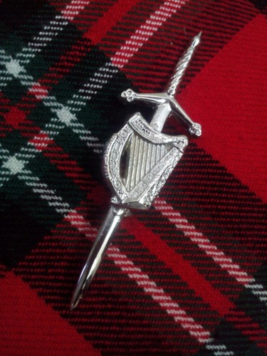 Irlandais harpe kilt broche - harpe,