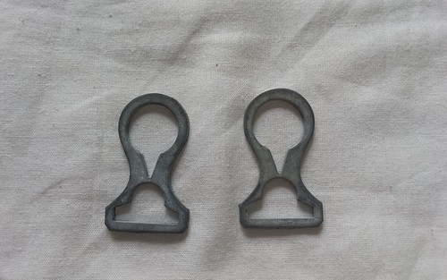 Pièce casque pointe - de, a