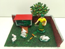 Diorama - La Ferme Quiralu - Lapins avec fermière et clapier