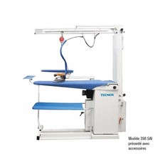 Table de repassage aspirante/chauffante/soufflante, réseau vapeur