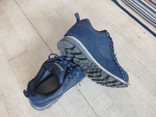 chaussures de randonnée Aigle Plutno taille 41.