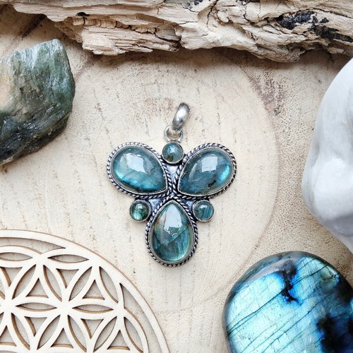 Pendentif bohème chic - , en