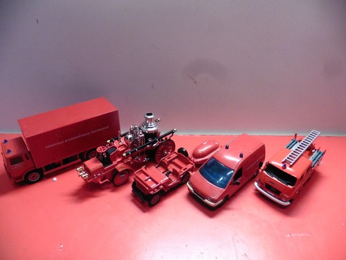 Lot 5 miniatures - de,