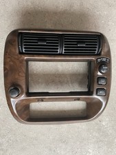 Garniture Centrale Imitation Bois pour Ford Explorer 1999