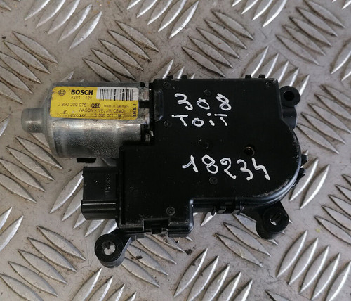 Moteur toit ouvrant