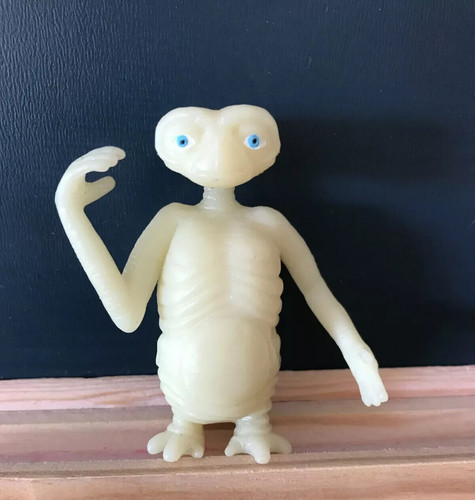 Petite figurine e t - 21⚜,