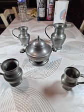 Service décoratif ancien en