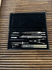 Ancienne boîte de compas SIL