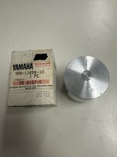 Original YAMAHA 3N8-11636-10