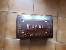 Coffret à bijoux ancien ( bois précieux et incrustations laiton )