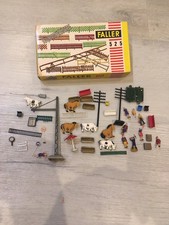 Lot pour Réseau de train, personnages et mobilier Faller, Jouef? Etc.pour pièces
