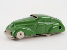 voiture tôle moteur