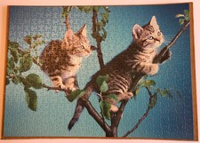 Puzzle de 2 chats sur un arbre ( pièces collées sur support ) - 50 x 36 cm