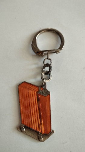 Porte clés ancien radiateur - porte,
