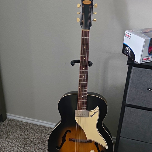 Supro ranchero hollow body - hollow,