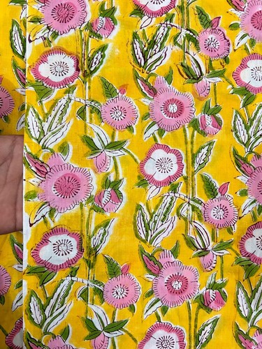 Tissu floral indien fait main