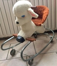 Très Vintage Années 70 Jouet À Bascule ou Roulettes Agneau Tout Doux