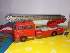 DINKY TOYS BERLIET POMPIER