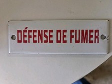 Plaque en émail Défense de fumer 