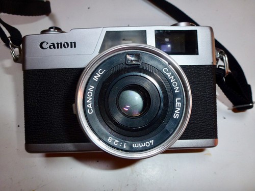 Appareil photo canon - photo, modÈle