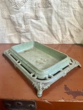 Ancien Crachoir En Fonte Émaillée 