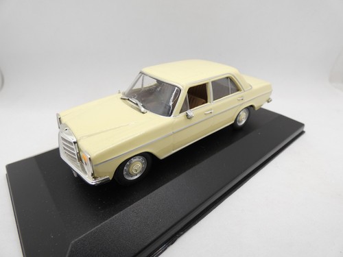 Mercedes 200 w115 crème - mercedes,