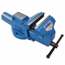 Étau réglable avec