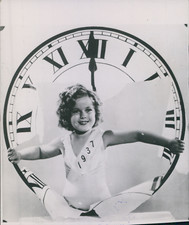 Actrice Shirley Temple avec la Première dame des États-Unis Mme Roosevelt, 1937,