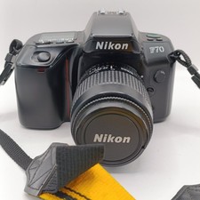 NIKON F70 + ZOOM NIKON AF NIKKOR 35-80 - 1:4-5.6D - ARGENTIQUE -
